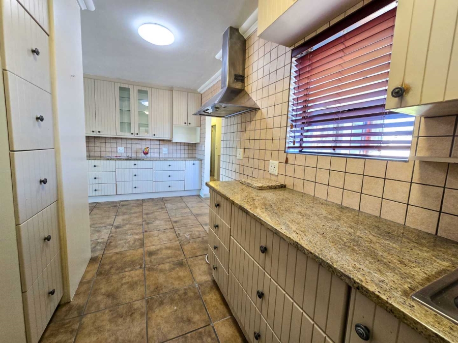 4 Bedroom Property for Sale in Stilbaai Wes Western Cape
